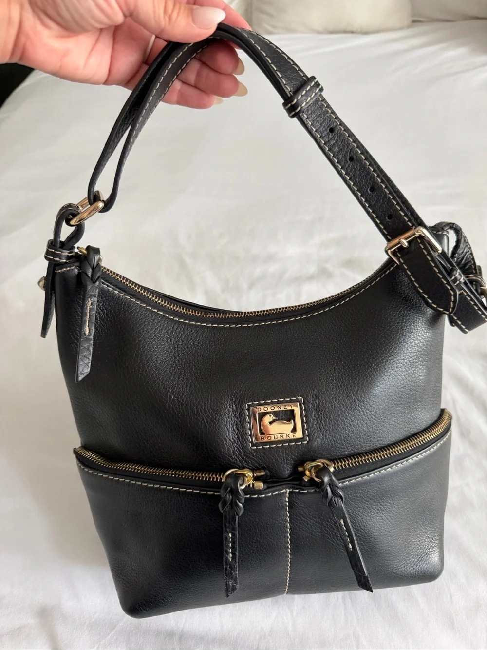 Dooney & Bourke  “Dillen” Black Leather Zip Top Dual Side Pockets Shoulder Bag